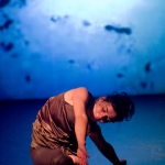BAILARINA ÀS AVESSAS?